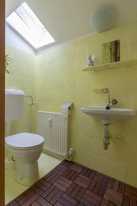 Lovely Spacious 3Room Loft Under Roof-100M2-Touristarea Rauth Bagian luar foto